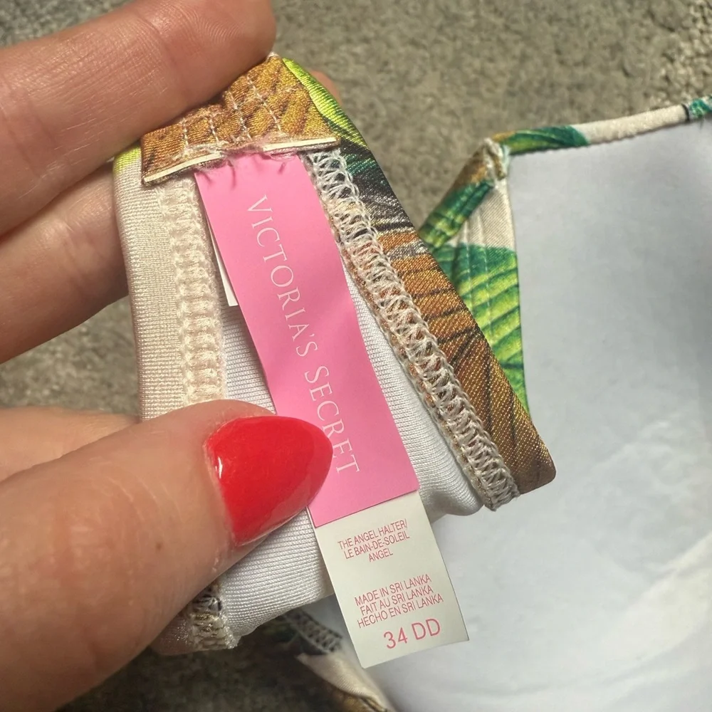 Victorias Secret Women’s Tropical Print Bikini Top - Picture 4 of 4